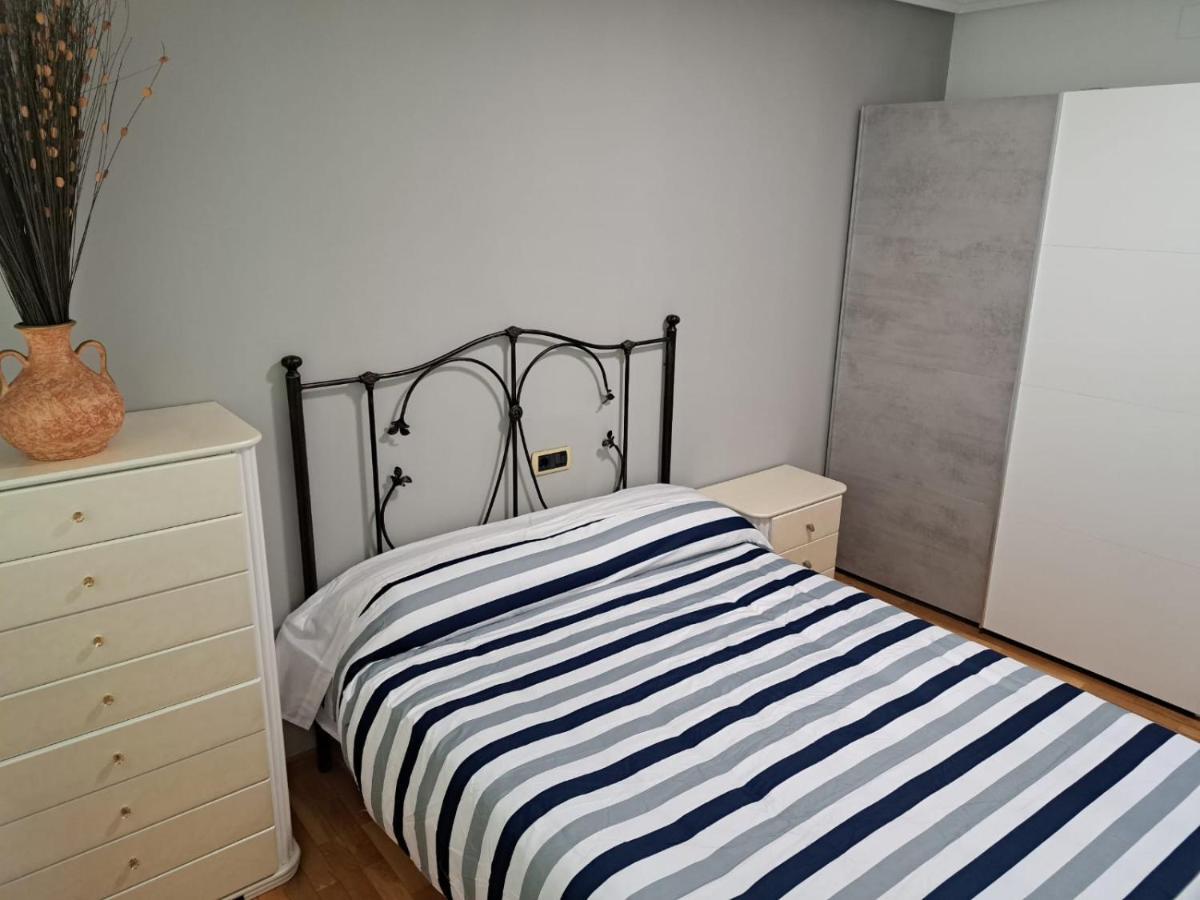 Piso Millenium Apartment Ourense Exterior photo